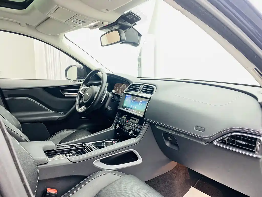 Jaguar Jaguar F-PACE 2019 2.0T AWD R-Sport 2018 - thumbnail 14