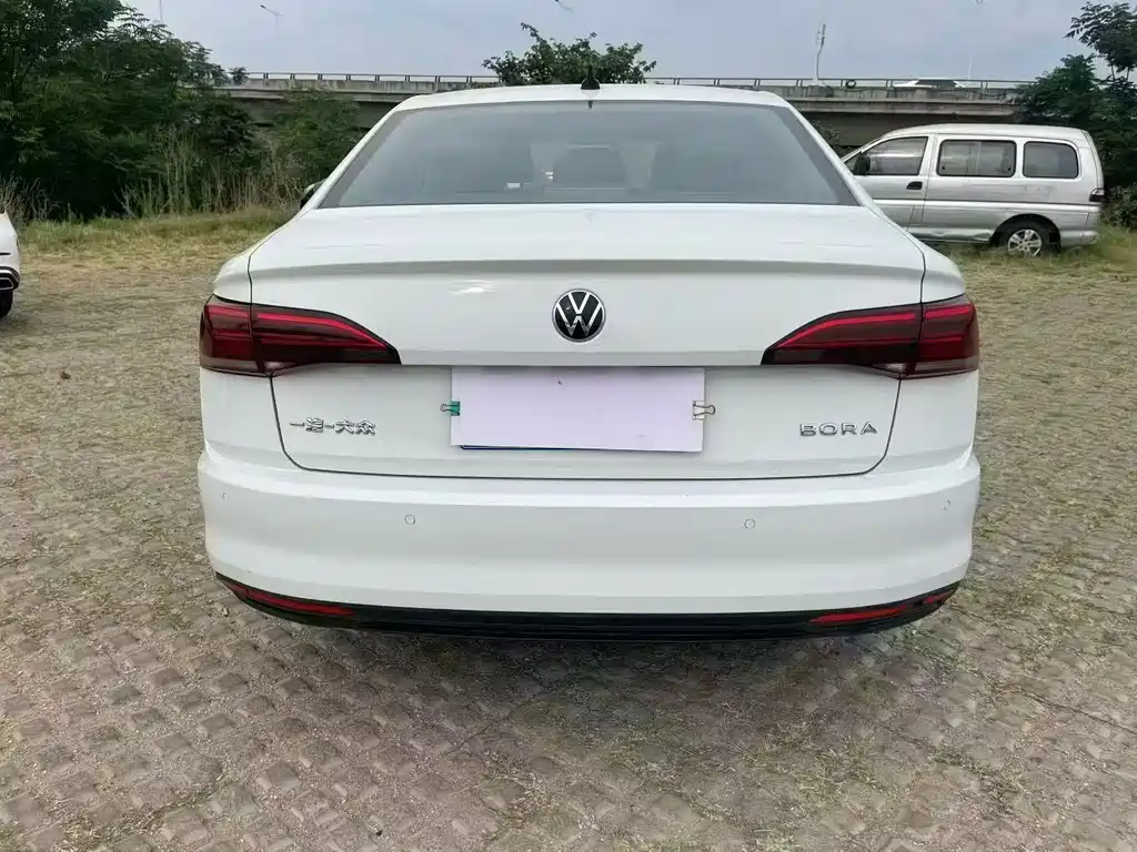 Volkswagen Volkswagen Bora 2021 1.5L Automatic Comfort Intelligent Connectivity Edition 2021 - thumbnail 8