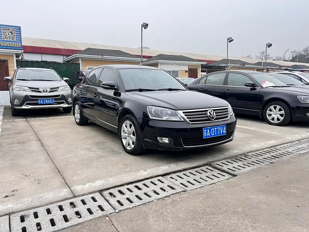 Volkswagen Passat Lingyu 2011 1.8T Manual Premium Edition 2012 - thumbnail 2