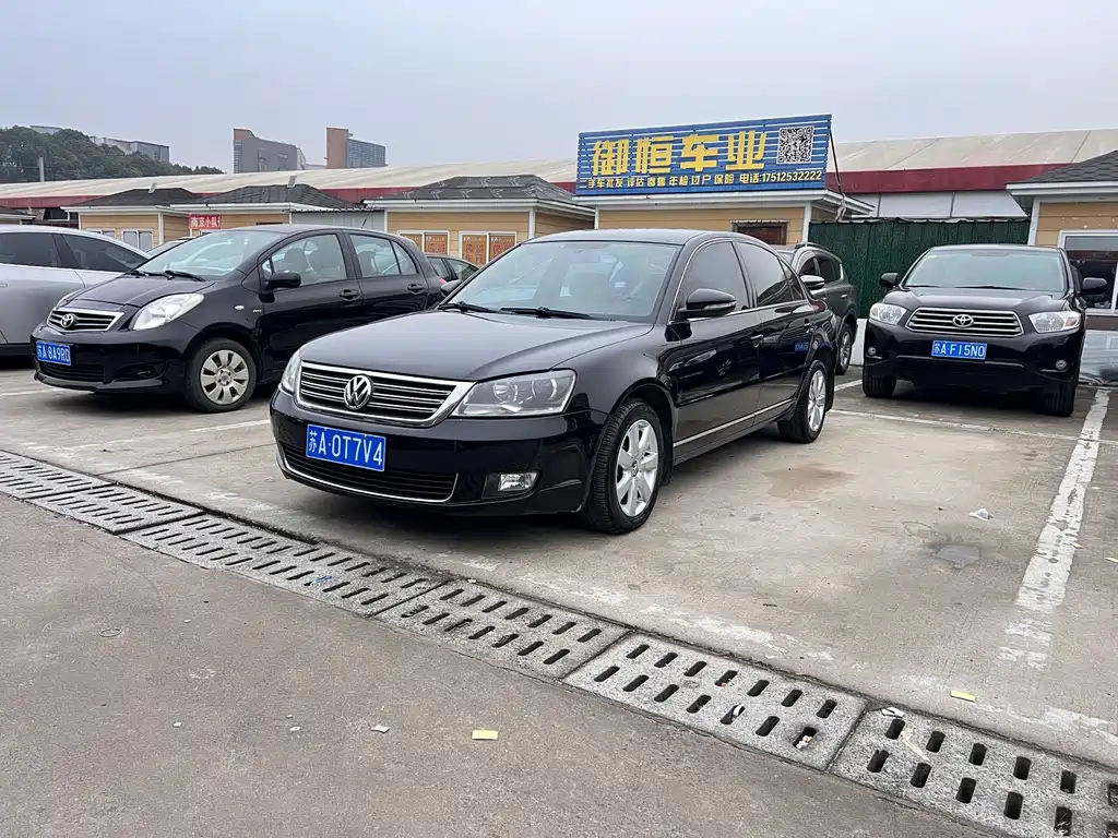 Volkswagen Passat Lingyu 2011 1.8T Manual Premium Edition 2012 - thumbnail 3
