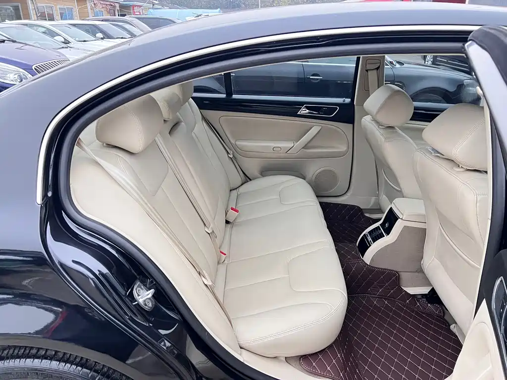 Volkswagen Passat Lingyu 2011 1.8T Manual Premium Edition 2012 - thumbnail 16