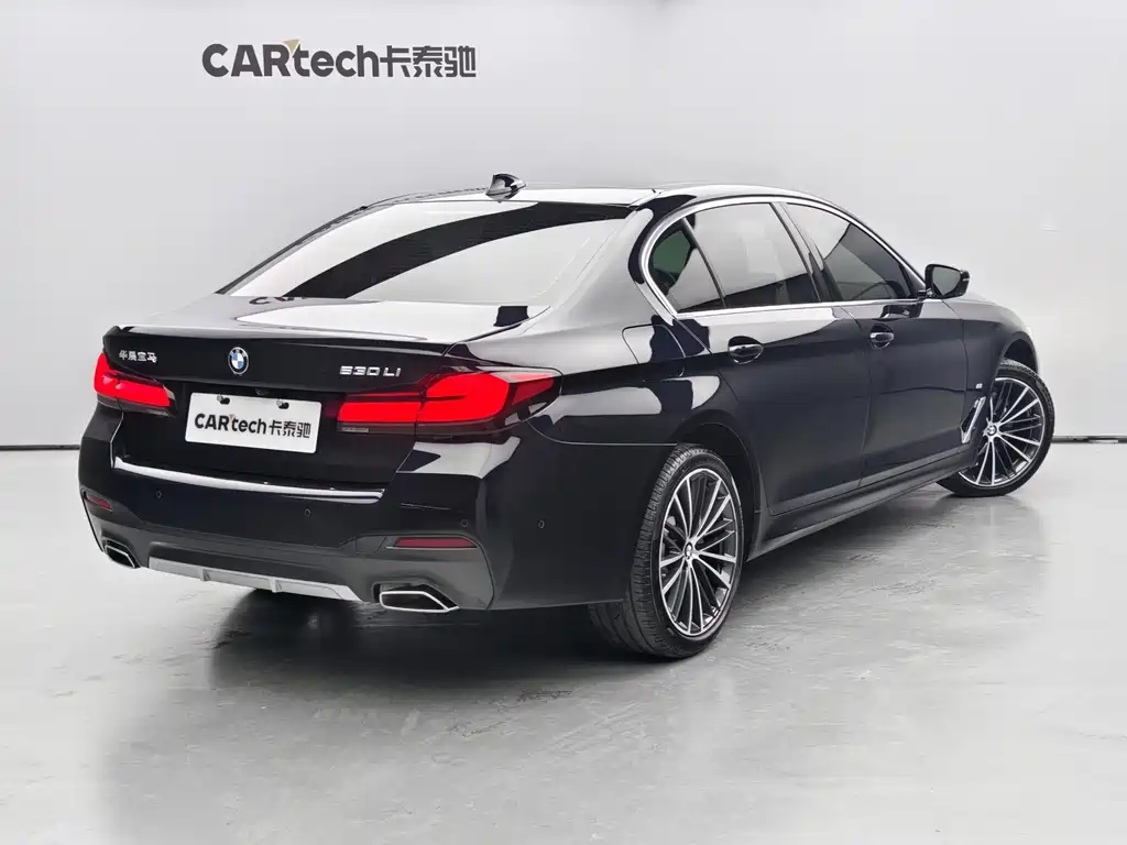BMW BMW 5 Series 2023 Facelift 530Li Leading Model M Sport Package 2023 - thumbnail 4