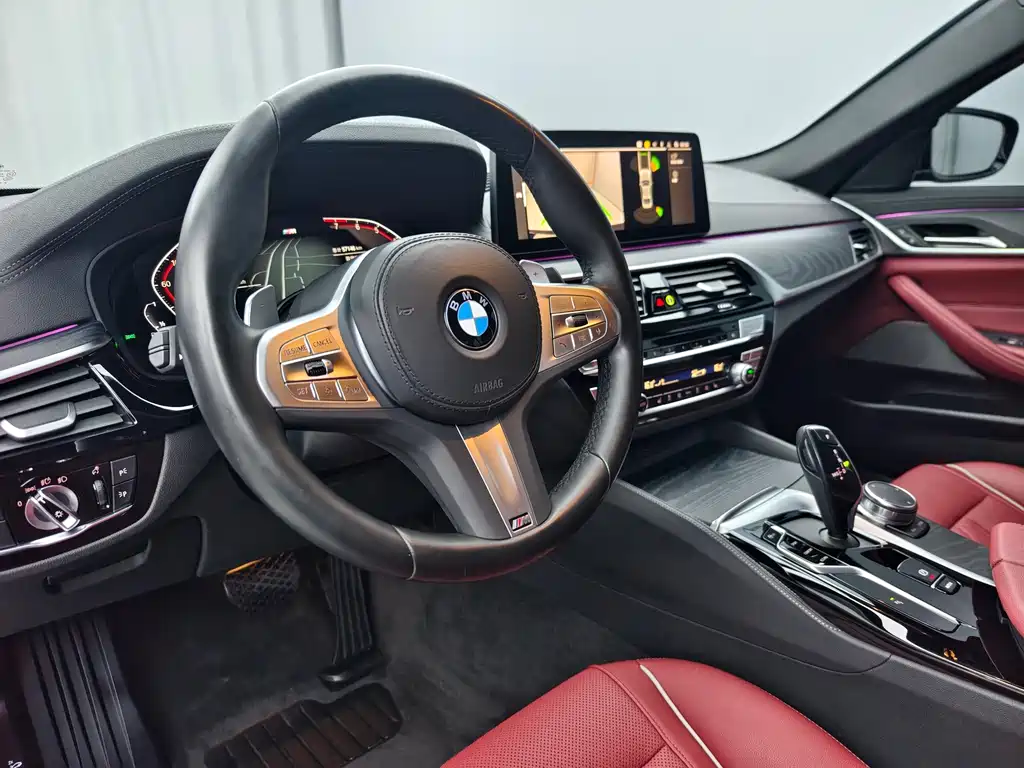 BMW BMW 5 Series 2023 Facelift 530Li Leading Model M Sport Package 2023 - thumbnail 9