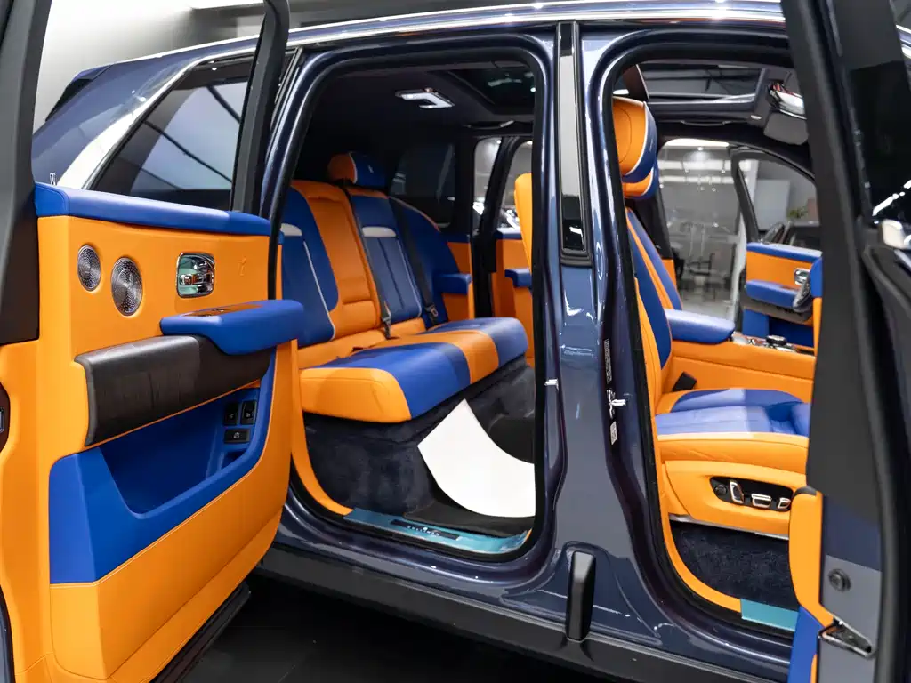 Rolls-Royce Rolls-Royce Cullinan 2018 Five-Seat Version 2022 - thumbnail 9