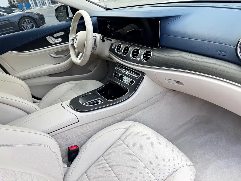 Mercedes-Benz Mercedes-Benz E-Class 2023 Model Year Facelift E 300 L Sport Style 2023 - thumbnail 10