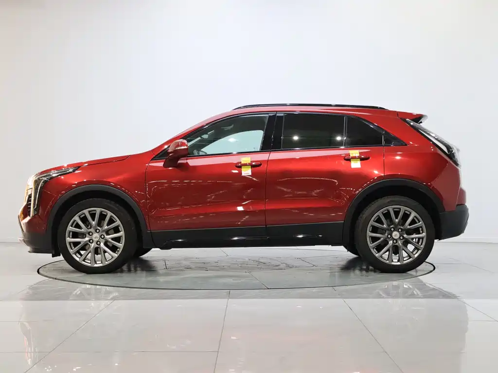 Cadillac Cadillac XT4 2022 28T AWD Platinum Edition 2022 - thumbnail 5
