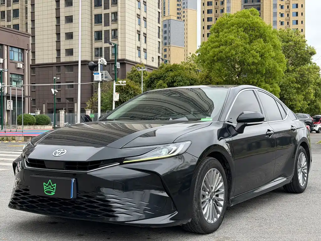 Toyota Toyota Camry 2024 Hybrid 2.0HE LE 2024
