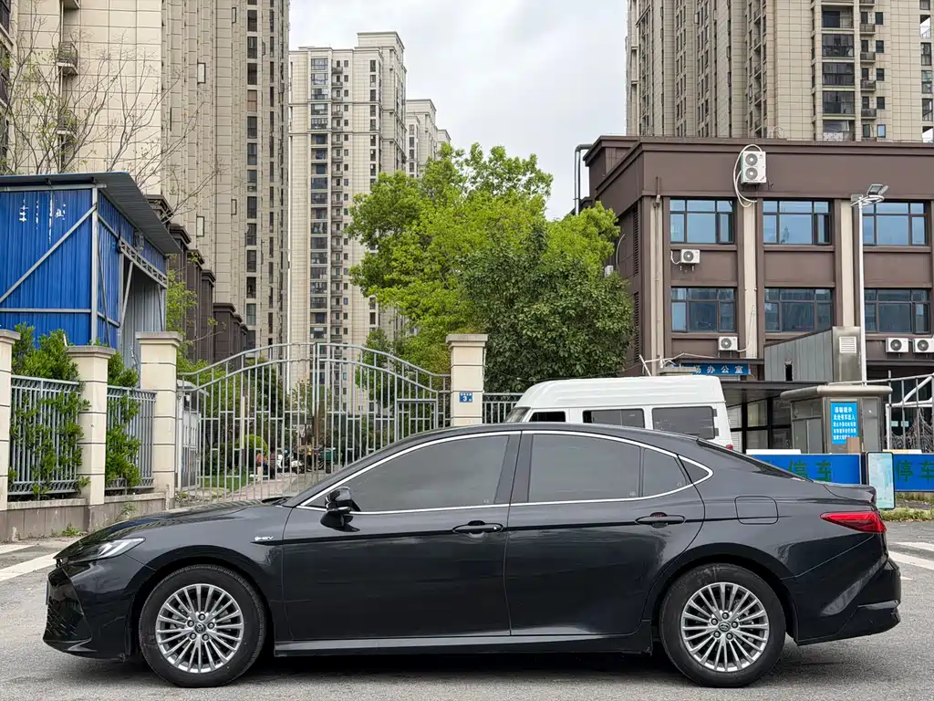 Toyota Toyota Camry 2024 Hybrid 2.0HE LE 2024 - thumbnail 3