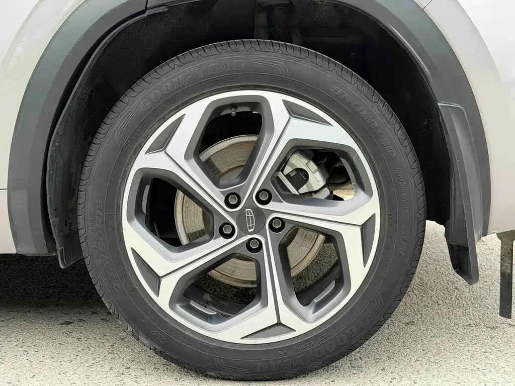 Geely Auto Geely Xingyue L 2021 2.0TD DCT EVO 2WD Premium 2022 - thumbnail 4