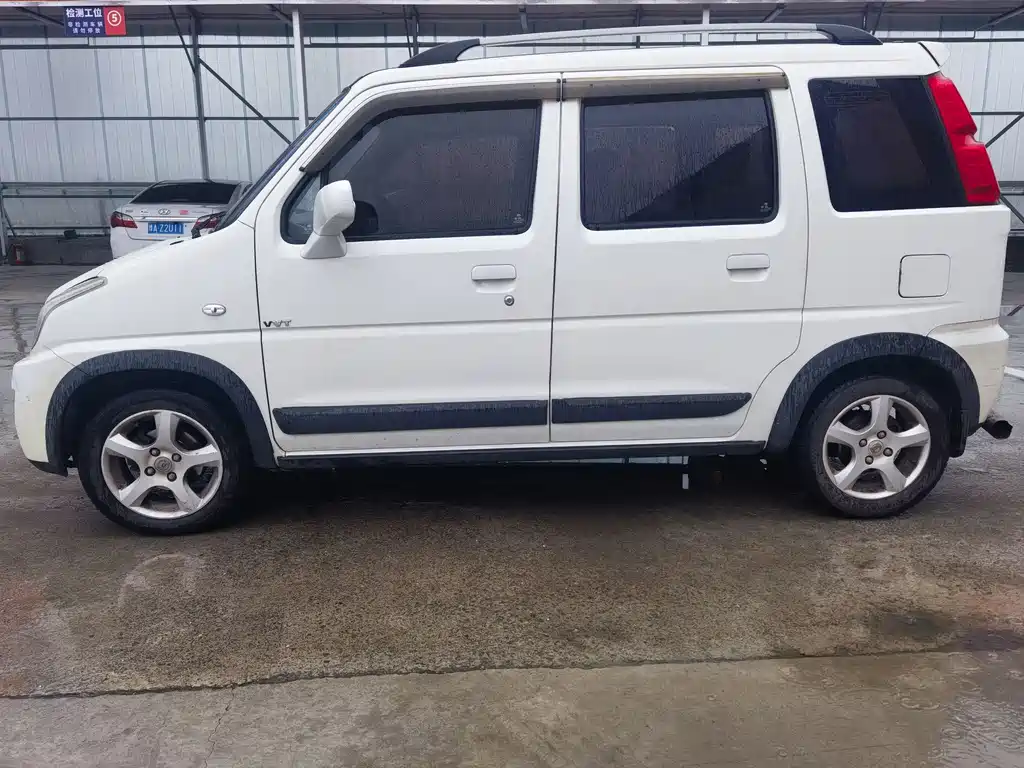 Suzuki Chery Karry X5 2015 1.4L Cruise Edition China IV 2015 - thumbnail 3