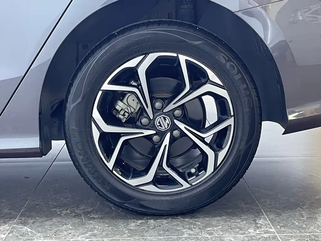 MG MG 5 2022 180DVVT CVT Youth Luxury Edition 2023 - thumbnail 7