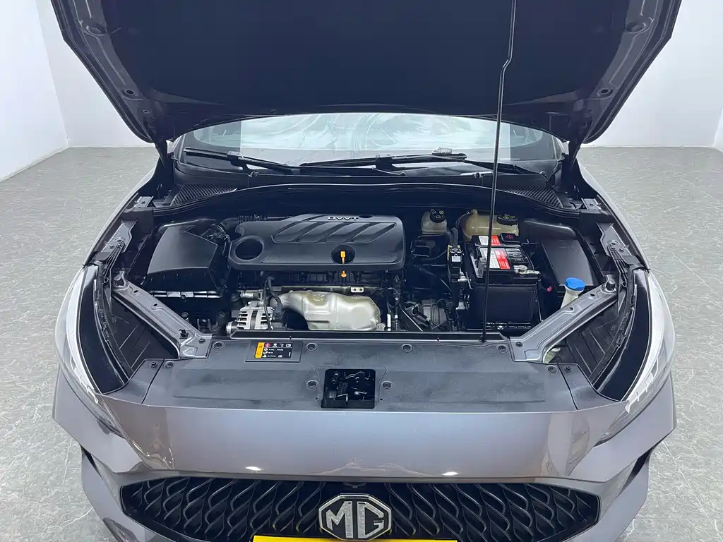 MG MG 5 2022 180DVVT CVT Youth Luxury Edition 2023 - thumbnail 17