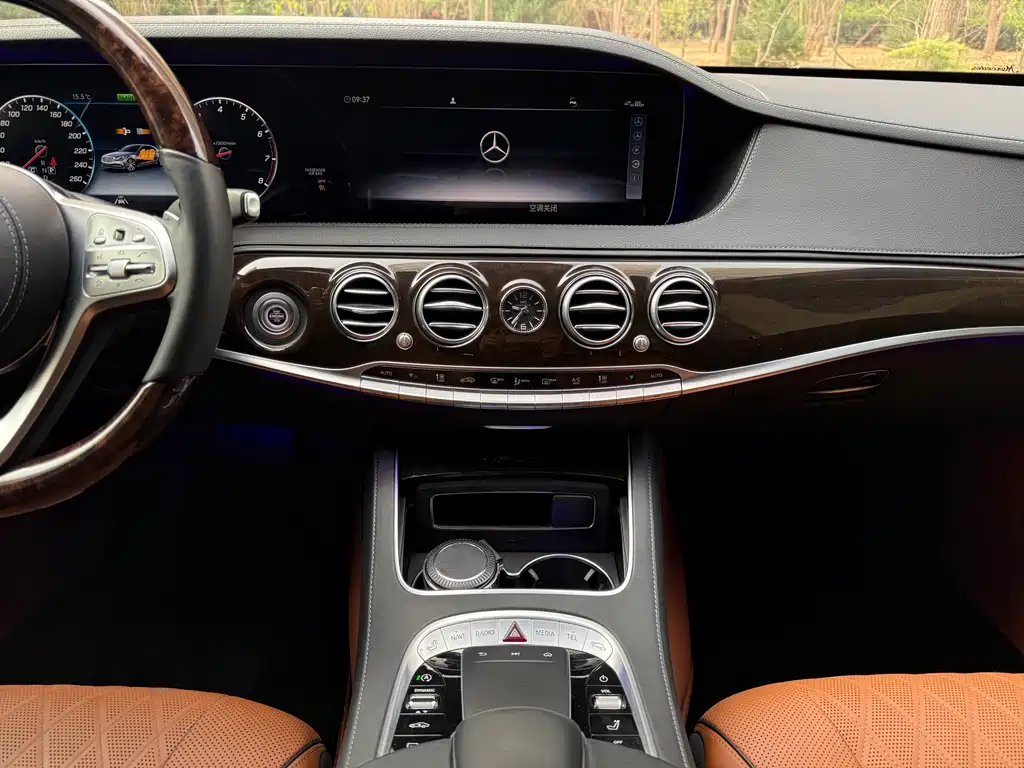 Mercedes-Benz Maybach S-Class 2020 S 450 4MATIC Collector's Edition 2021 - thumbnail 14