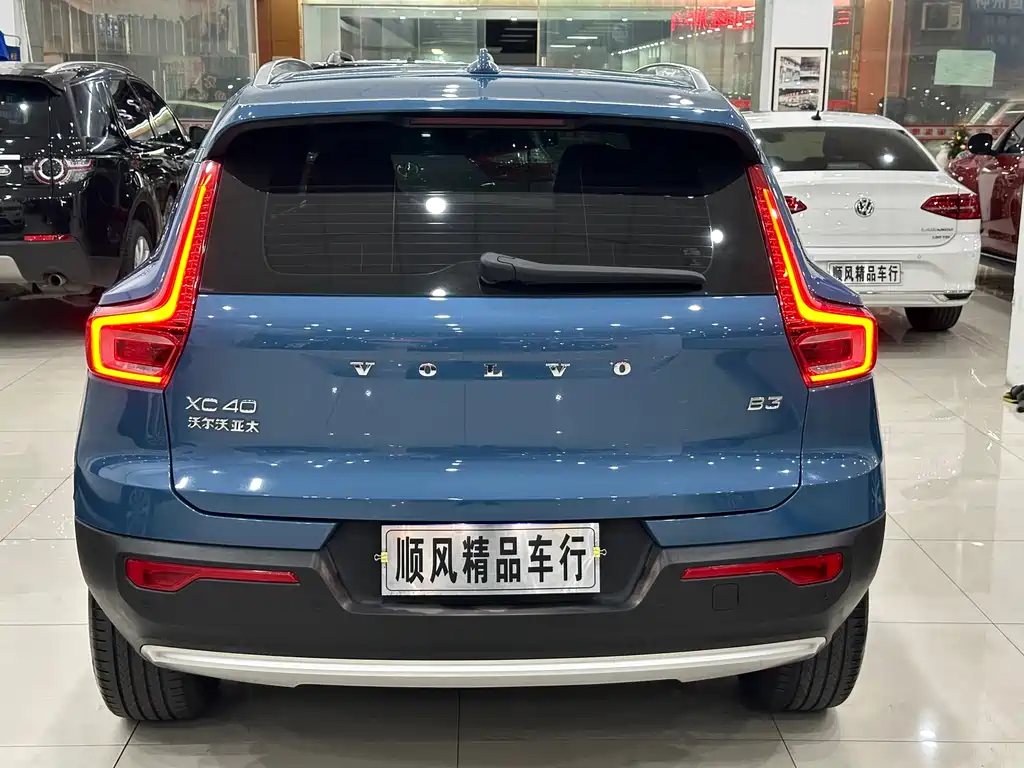Volvo Volvo XC40 2023 B3 Ultimate Edition 2022 - thumbnail 6