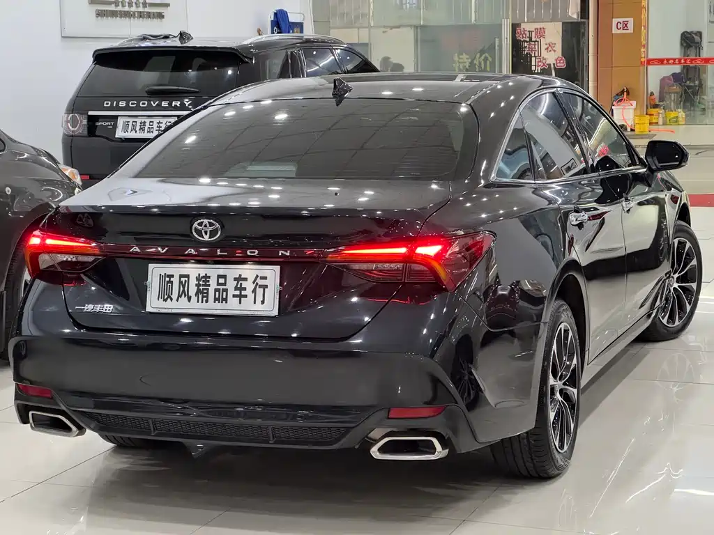 Toyota Toyota Avalon 2022 2.0L Luxury Edition 2022 - thumbnail 4