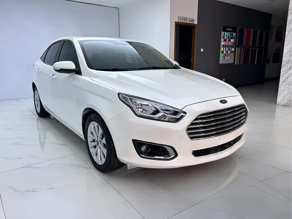 Ford Ford Focus 2015 1.5L Automatic Fashion Edition 2016 - thumbnail 3