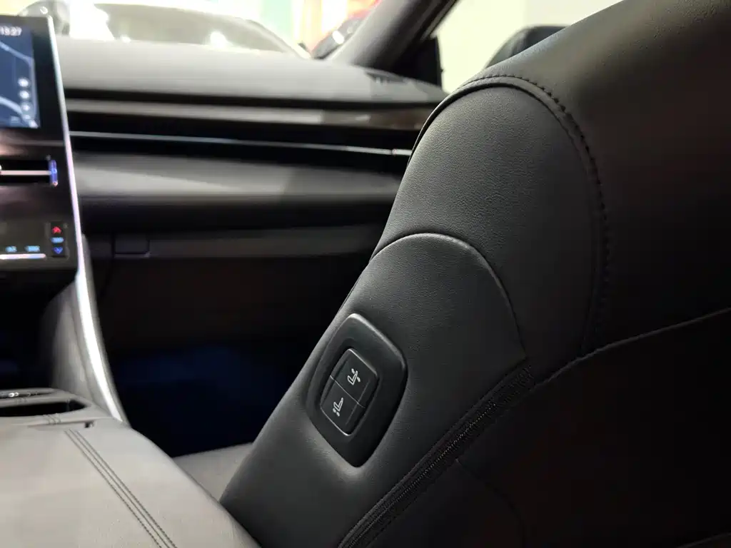 Toyota Toyota Avalon 2022 2.0L Luxury Edition 2022 - thumbnail 21