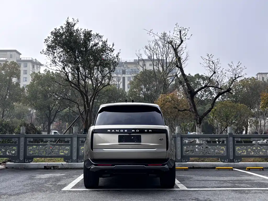 Land Rover Range Rover 2024 3.0 L6 400PS Autobiography Long Wheelbase 2024 - thumbnail 5