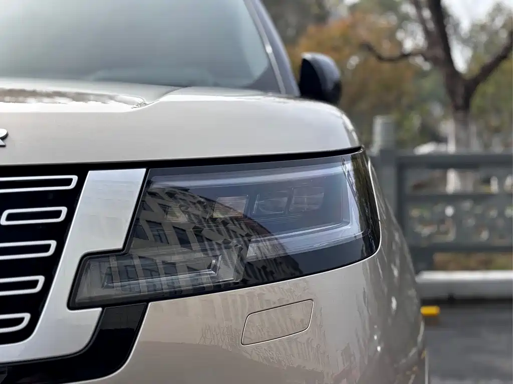 Land Rover Range Rover 2024 3.0 L6 400PS Autobiography Long Wheelbase 2024 - thumbnail 6