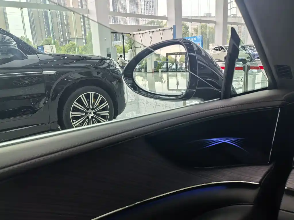Denza Tang Z9 2024 Model 1100km AWD Max Version 2024 - thumbnail 12