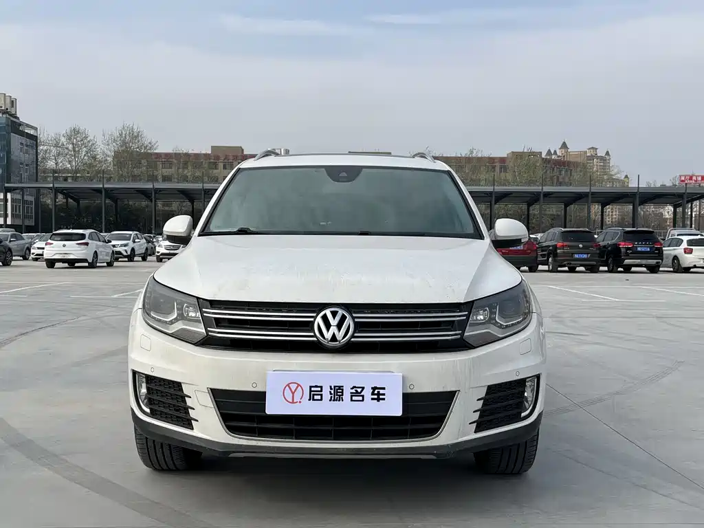 Volkswagen Volkswagen Tiguan 2015 2.0TSI Automatic AWD Flagship Edition 2014 - thumbnail 2