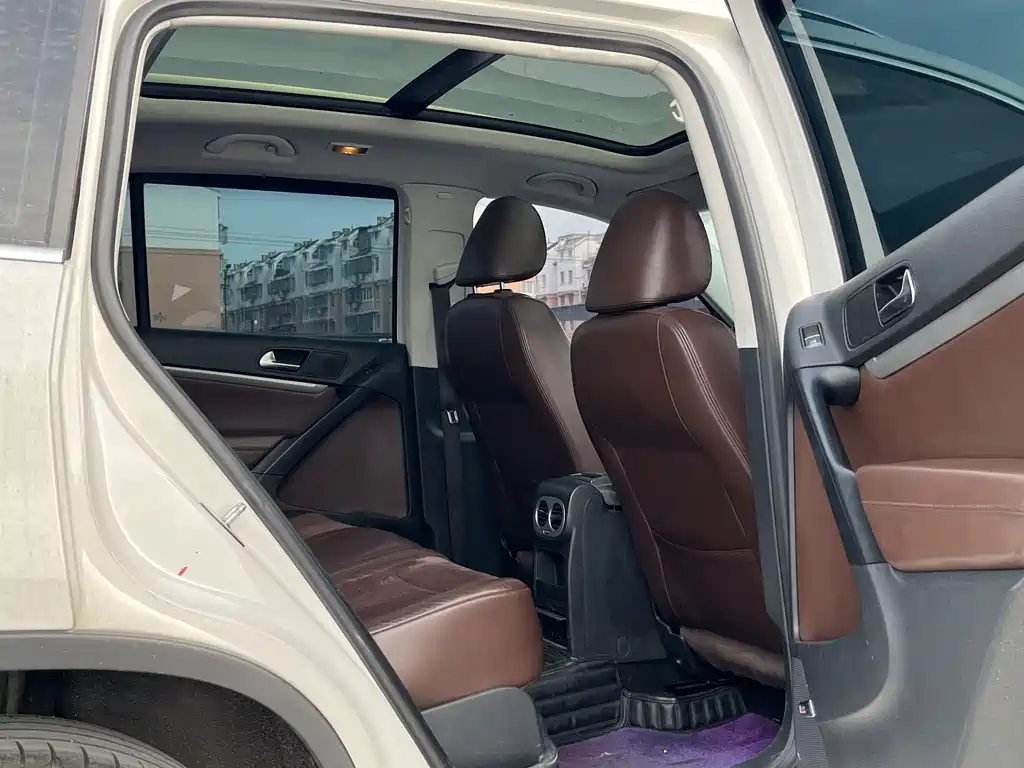 Volkswagen Volkswagen Tiguan 2015 2.0TSI Automatic AWD Flagship Edition 2014 - thumbnail 11