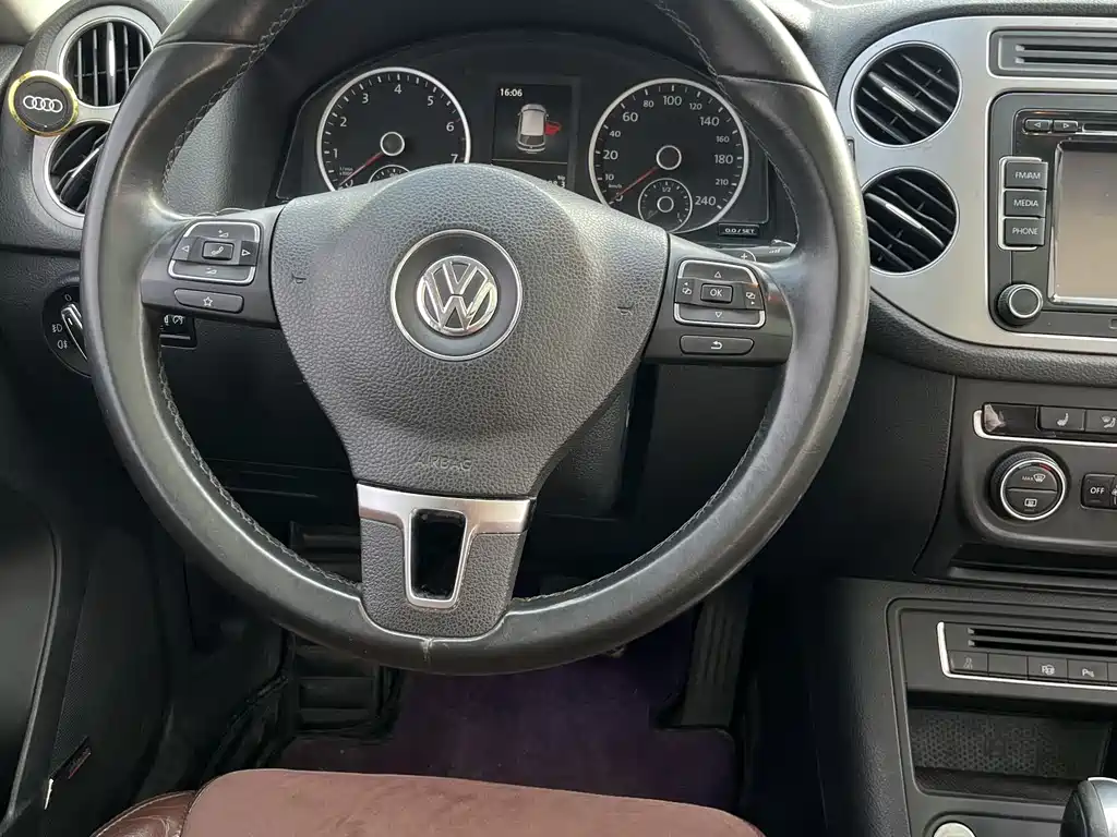 Volkswagen Volkswagen Tiguan 2015 2.0TSI Automatic AWD Flagship Edition 2014 - thumbnail 20