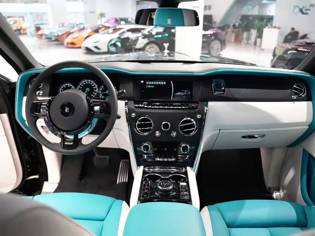 Rolls-Royce Rolls-Royce Cullinan 2018 Five-Seat Version 2022 - thumbnail 5