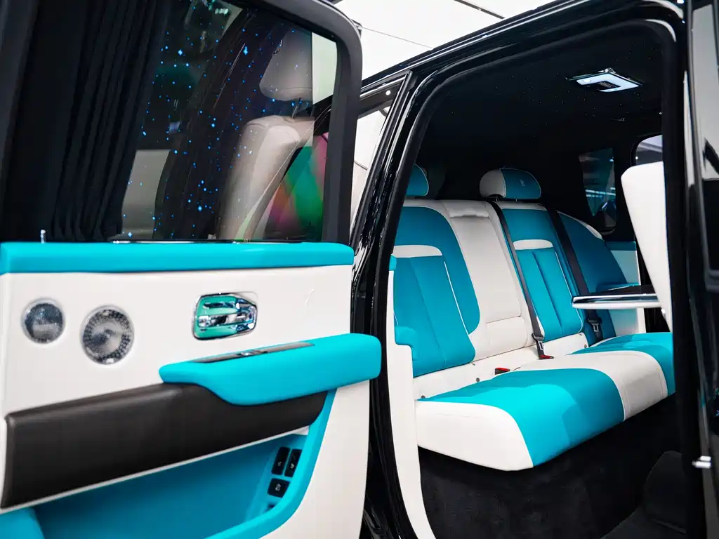 Rolls-Royce Rolls-Royce Cullinan 2018 Five-Seat Version 2022 - thumbnail 8