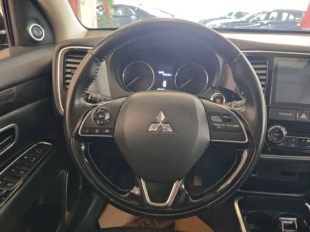 Mitsubishi Outlander 2019 2.0L 2WD Comfort Edition 5-seater China VI 2019 - thumbnail 6