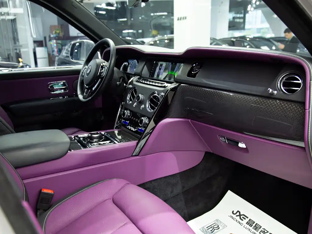Rolls-Royce Rolls-Royce Cullinan 2020 Black Badge 2021 - thumbnail 6