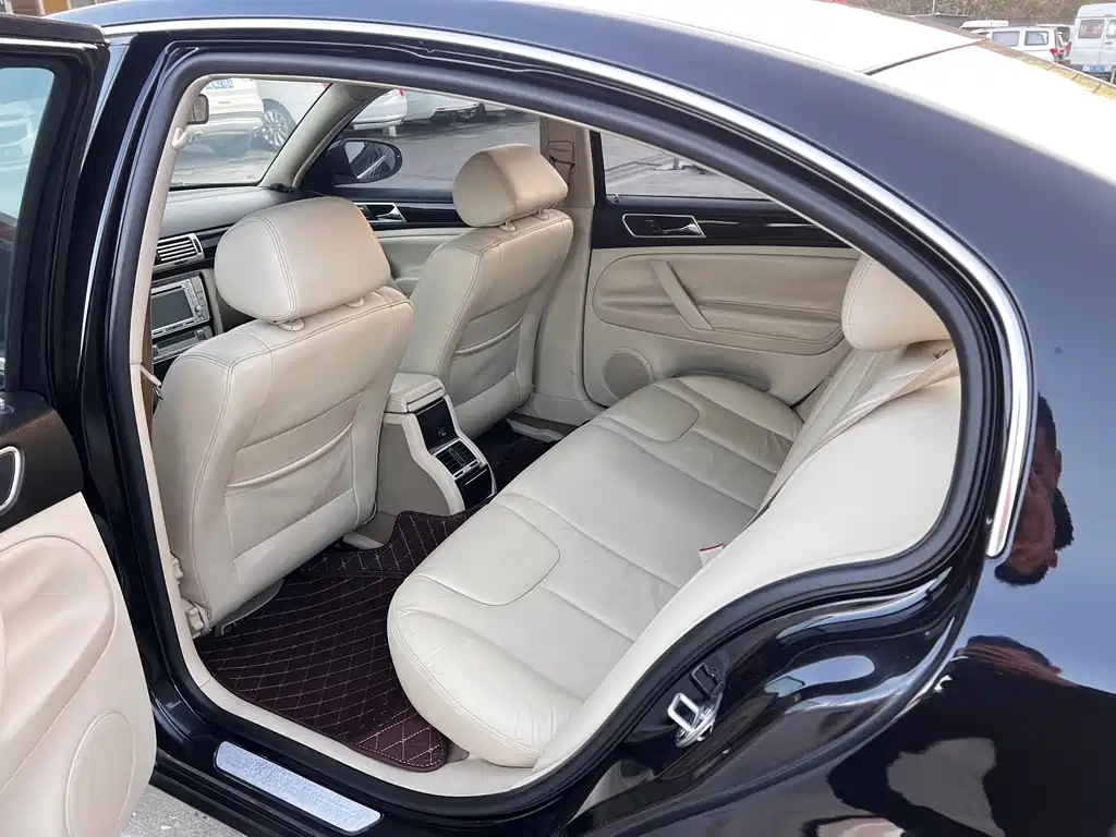 Volkswagen Volkswagen Passat Lingyu 2009 2.0L MFI Manual Premium Edition 2010 - thumbnail 13