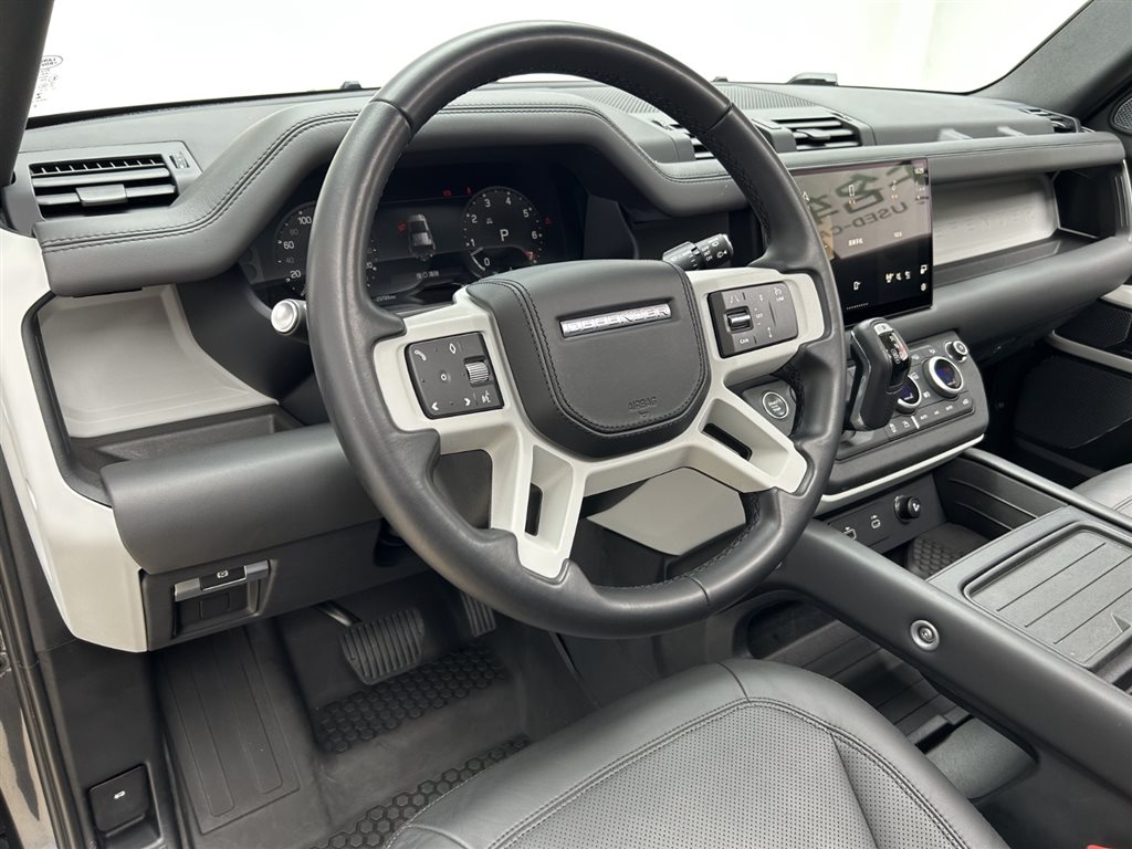 Land Rover Land Rover Defender 2023 110 3.0T P400 Dark Edition 2023 - thumbnail 11