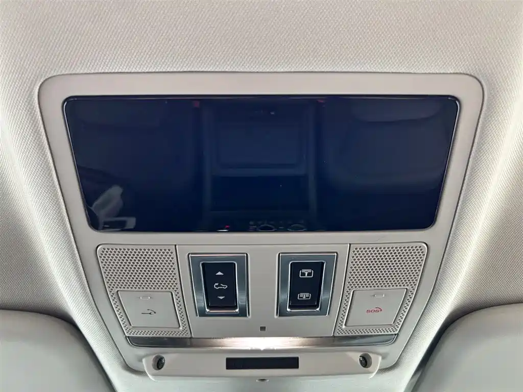 Land Rover Land Rover Defender 2023 110 3.0T P400 Dark Edition 2023 - thumbnail 20
