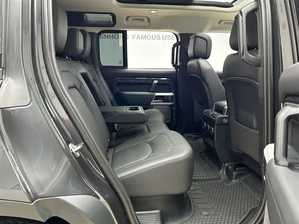 Land Rover Land Rover Defender 2023 110 3.0T P400 Dark Edition 2023 - thumbnail 21