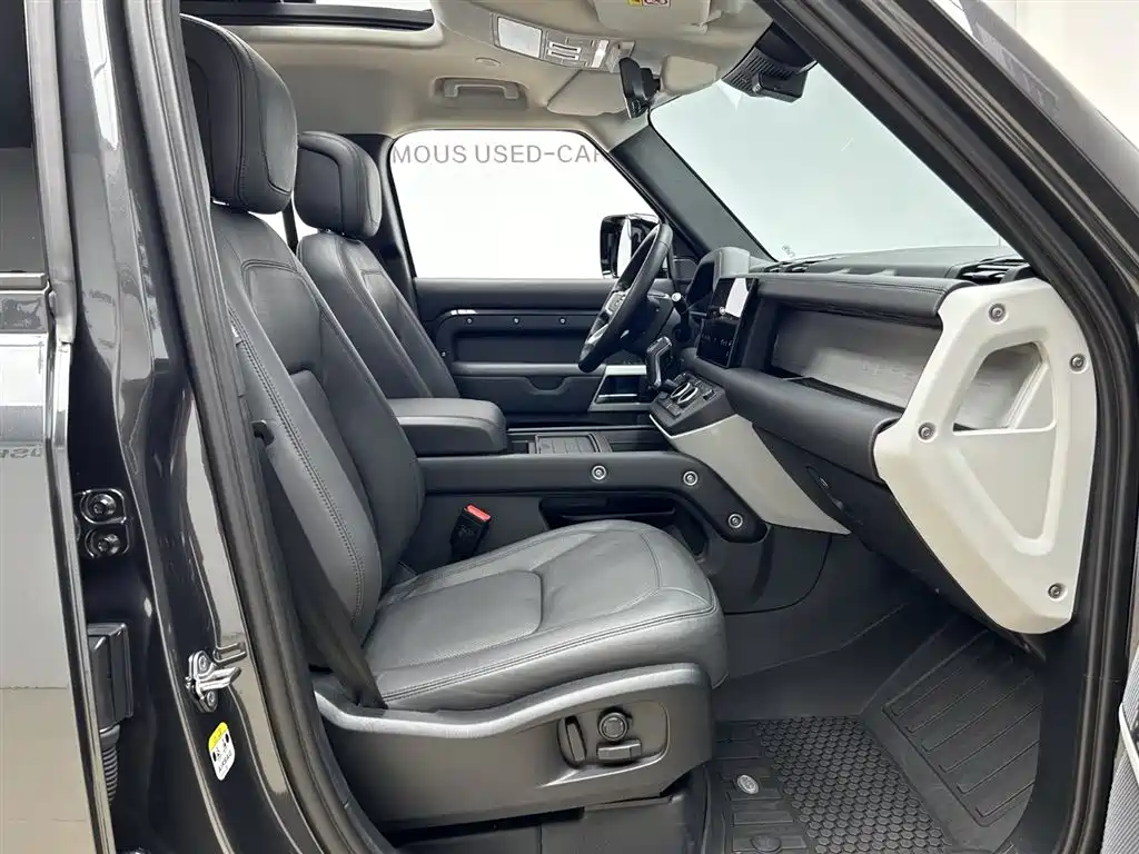 Land Rover Land Rover Defender 2023 110 3.0T P400 Dark Edition 2023 - thumbnail 22