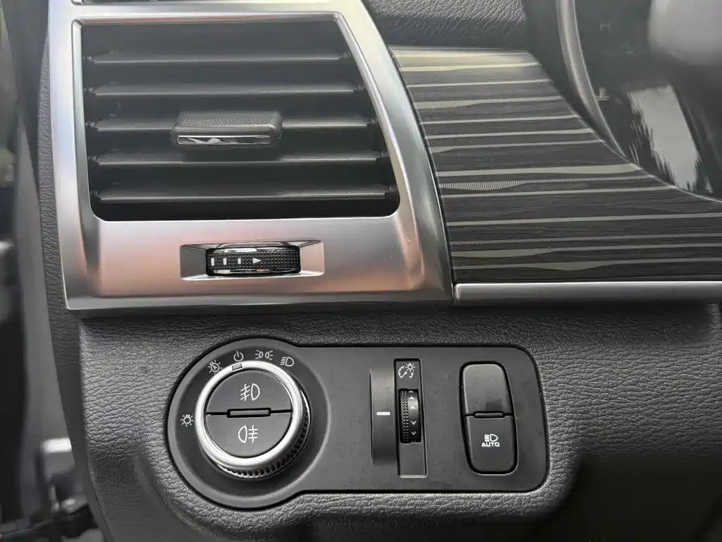 Haval Haval H9 2020 2.0T Gasoline AWD Premium 5-Seat 2020 - thumbnail 15