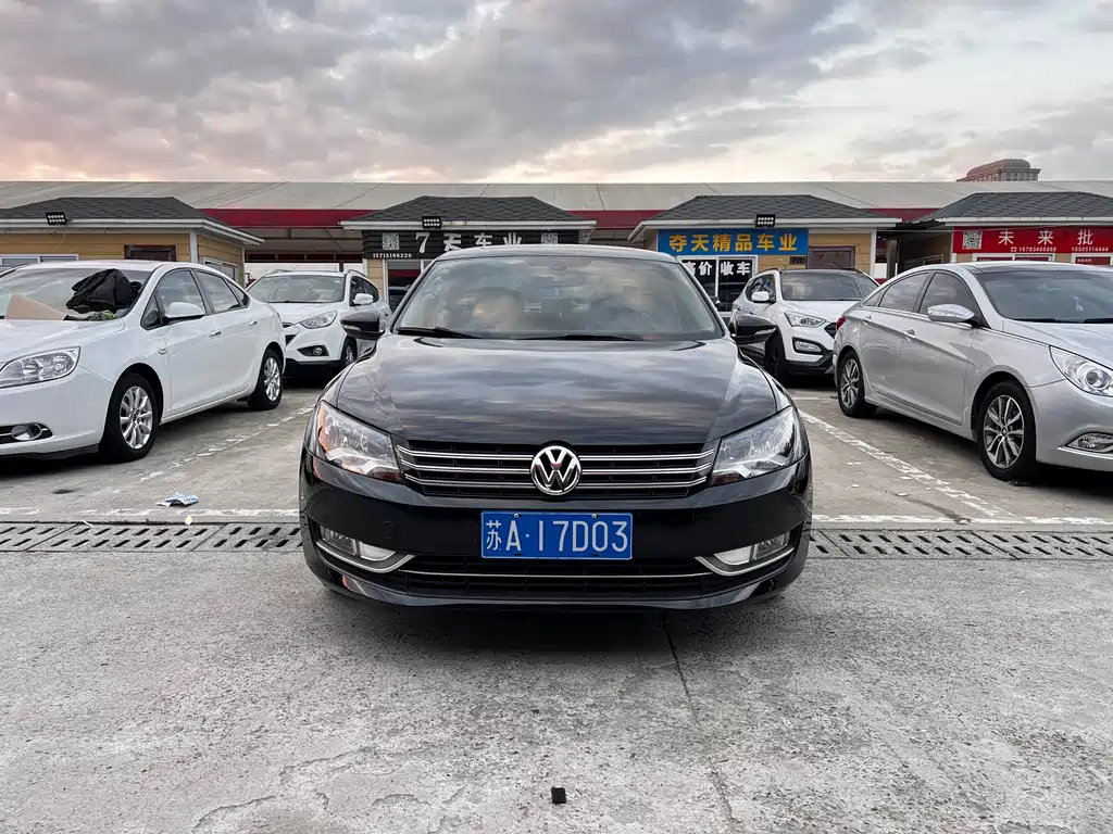 Volkswagen Volkswagen Passat 2014 1.8TSI DSG Luxury Edition 2014