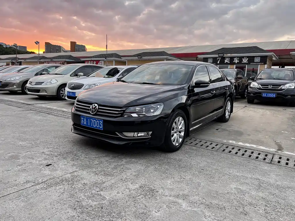 Volkswagen Volkswagen Passat 2014 1.8TSI DSG Luxury Edition 2014 - thumbnail 3