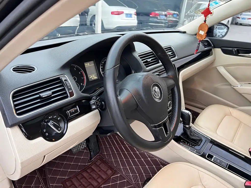 Volkswagen Volkswagen Passat 2014 1.8TSI DSG Luxury Edition 2014 - thumbnail 7