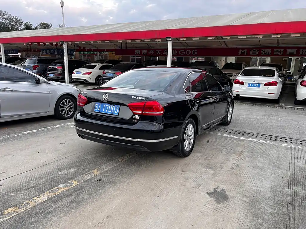Volkswagen Volkswagen Passat 2014 1.8TSI DSG Luxury Edition 2014 - thumbnail 21