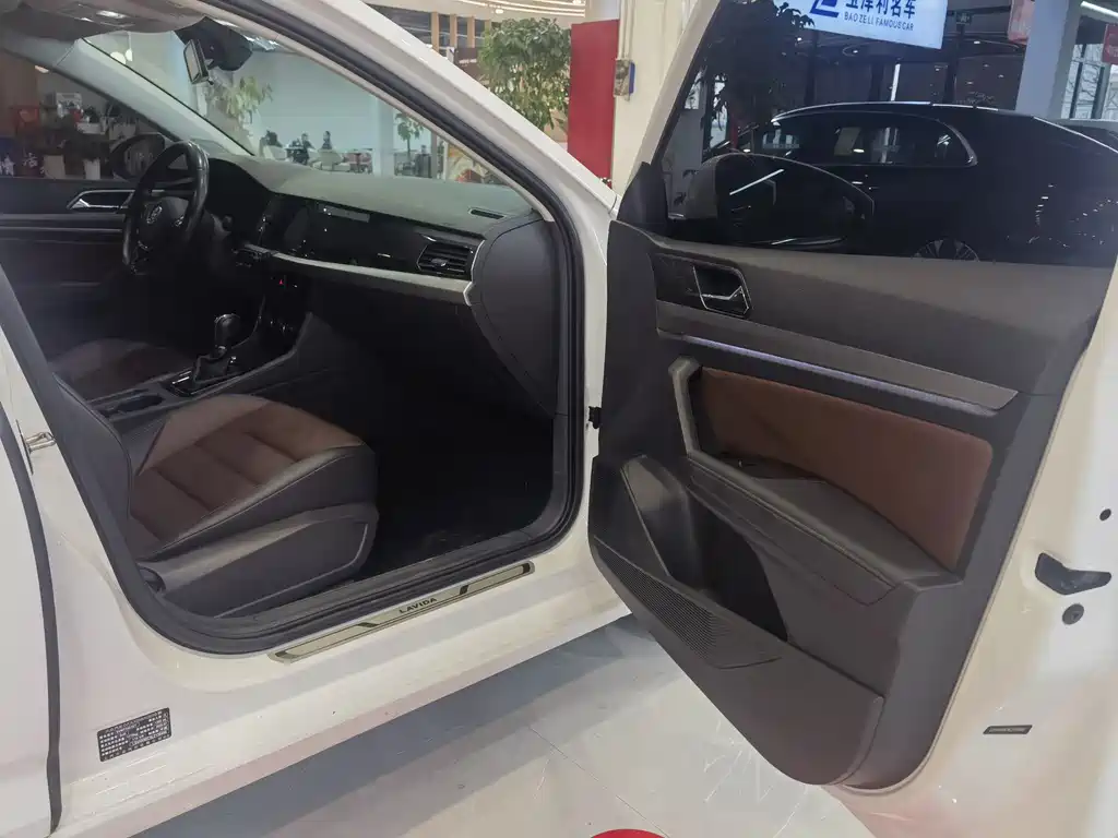 Volkswagen Lavida 2019 280TSI DSG Luxury Edition China VI 2020 - thumbnail 15