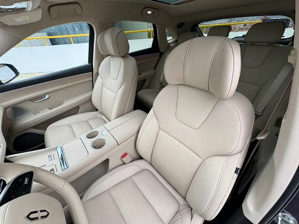 AITO M5 Aito M5 2025 Extended Range Ultra AWD Version 2025 - thumbnail 9