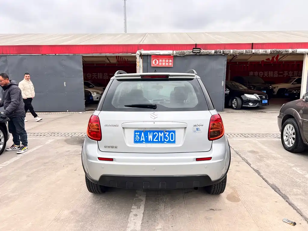Suzuki Suzuki SX4 2010 Hatchback 1.6L Automatic Championship Limited Edition 2010 - thumbnail 25