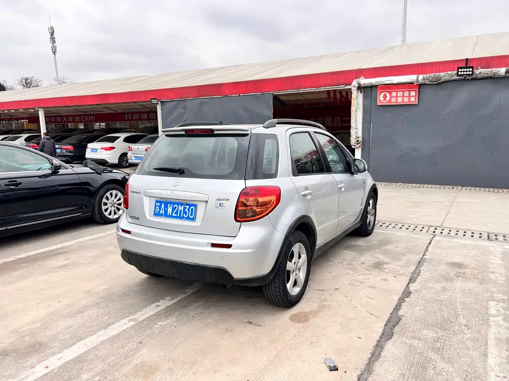 Suzuki Suzuki SX4 2010 Hatchback 1.6L Automatic Championship Limited Edition 2010 - thumbnail 26