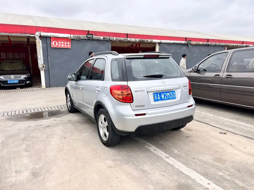 Suzuki Suzuki SX4 2010 Hatchback 1.6L Automatic Championship Limited Edition 2010 - thumbnail 27