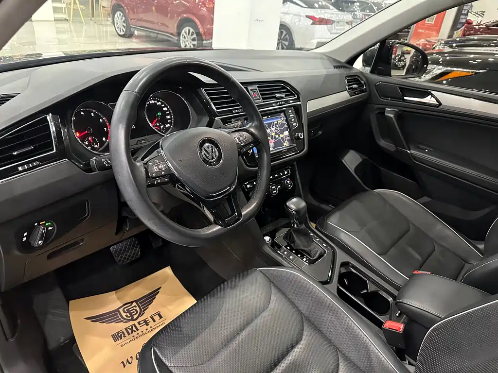 Volkswagen Volkswagen Tiguan L 2018 Facelift 330TSI Automatic 2WD Flagship Edition 2018 - thumbnail 6