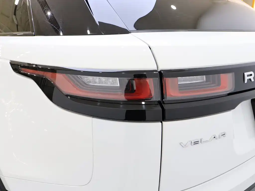 Land Rover Range Rover Velar 2022 250PS 2023 - thumbnail 8