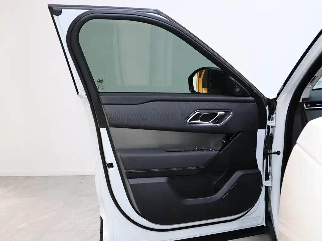 Land Rover Range Rover Velar 2022 250PS 2023 - thumbnail 12