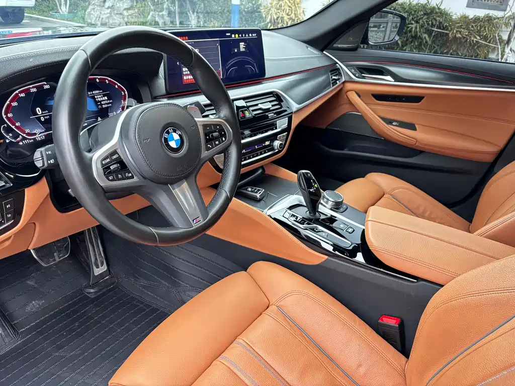 BMW BMW 5 Series Import 2022 Model Facelift 530i Style Edition M Sport Package 2023 - thumbnail 8